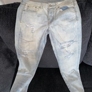 American Eagle distressed skinny jeans